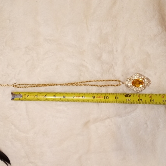 AKKAD GOLDTONE NECKLACE - Picture 6 of 6